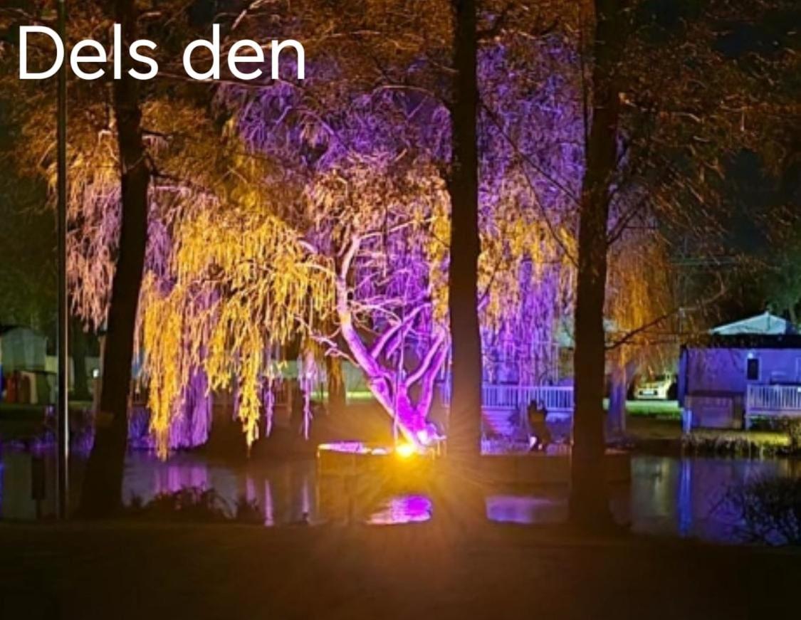Apartment Del's Den Lakeside Bridge *
